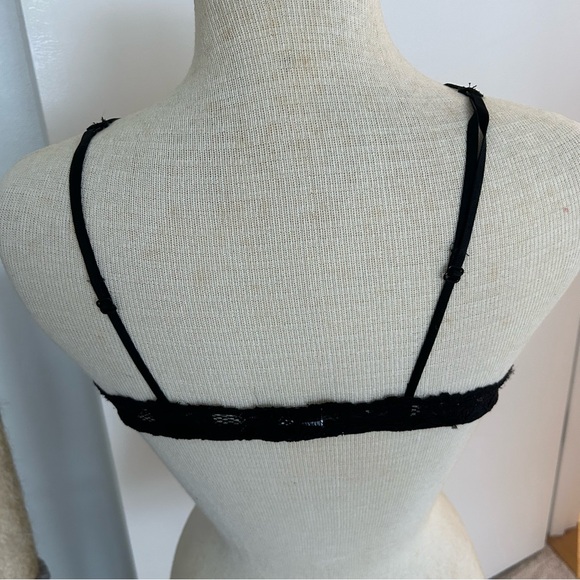 Double strap lace bralette - Picture 5 of 8